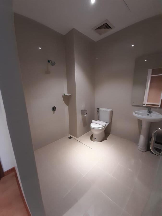 Blitz Hotel Batam Centre Dış mekan fotoğraf