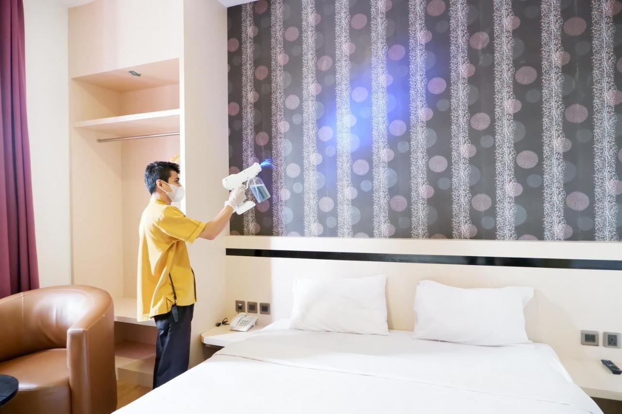 Blitz Hotel Batam Centre Dış mekan fotoğraf