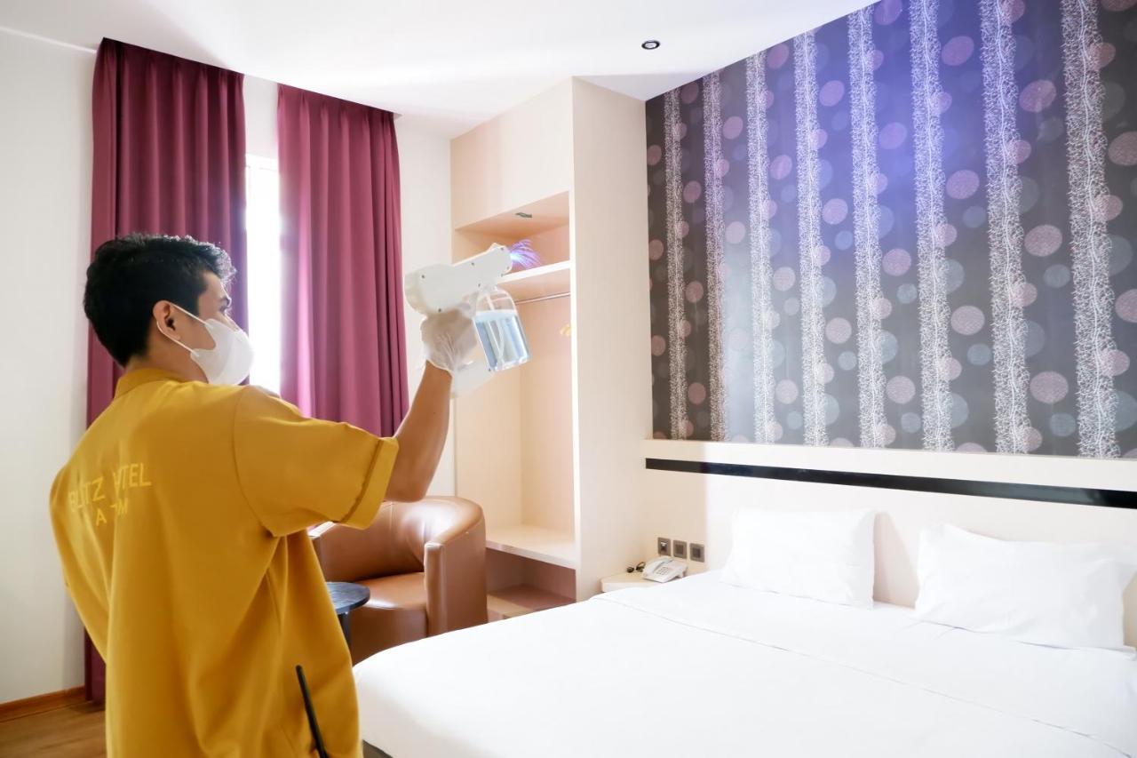 Blitz Hotel Batam Centre Dış mekan fotoğraf